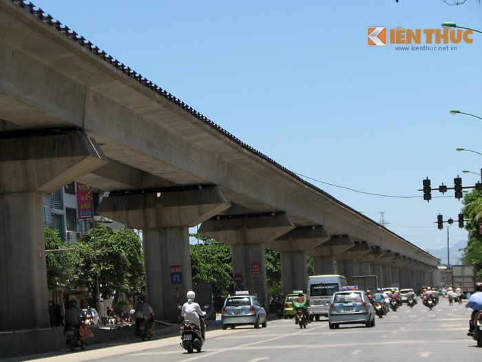 Xem duong sat Cat Linh-Ha Dong uon luon bat thuong nhu ran-Hinh-9